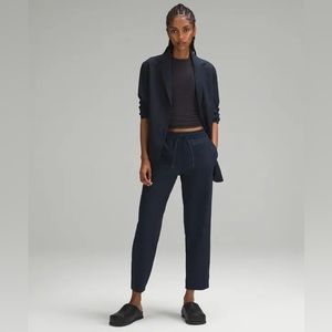 Lululemon | Tapered Leg Mid Rise Pant 7/8 Length *Luxtreme